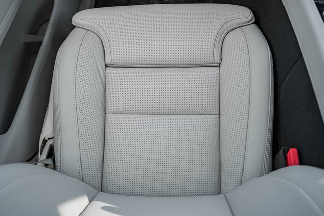 New 2026 Volvo XC60 B5 Ultra w/ Protection Package Premier image 31