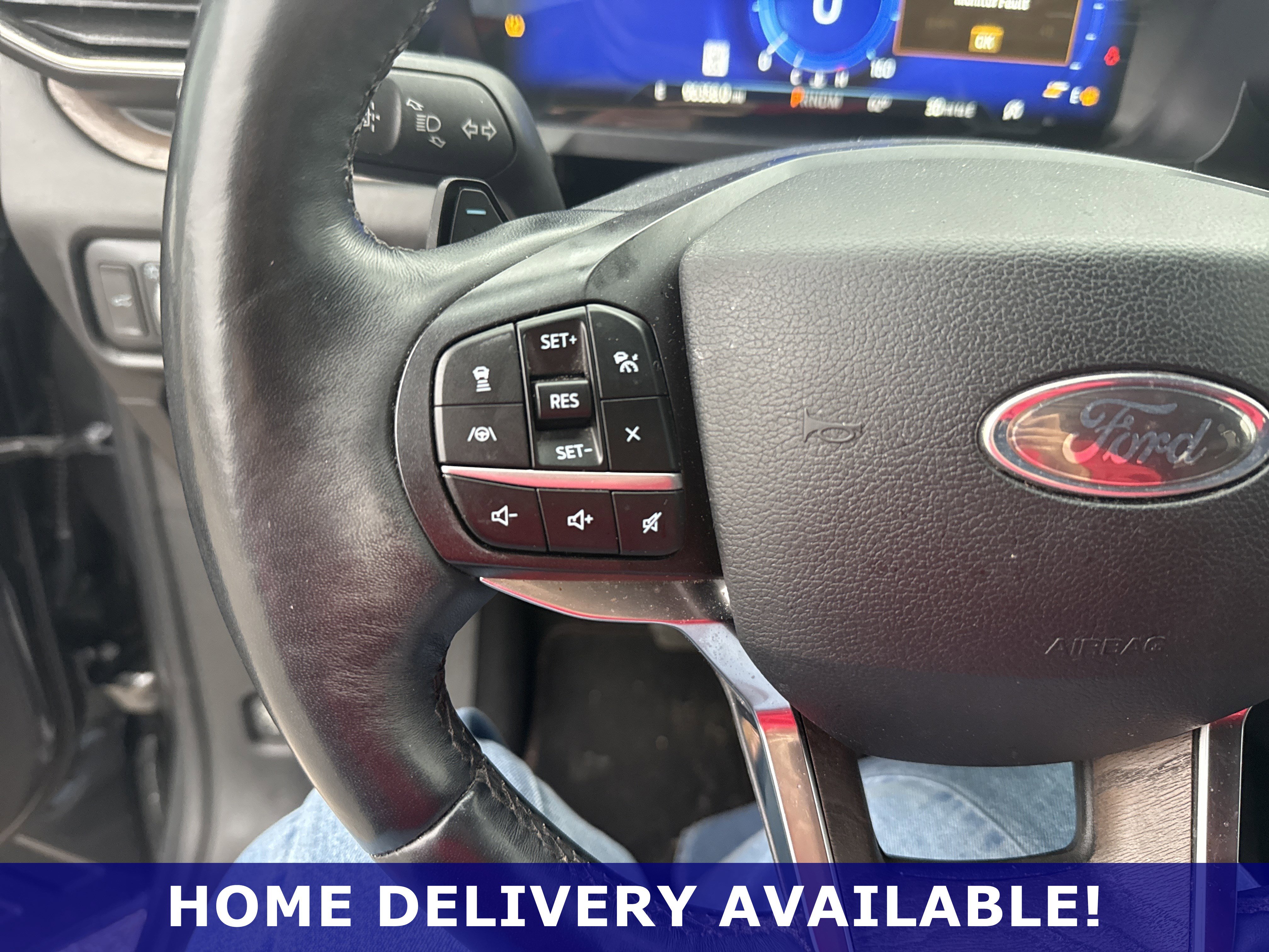 Used 2020 Ford Explorer Platinum w/ Premium Technology Package image 21