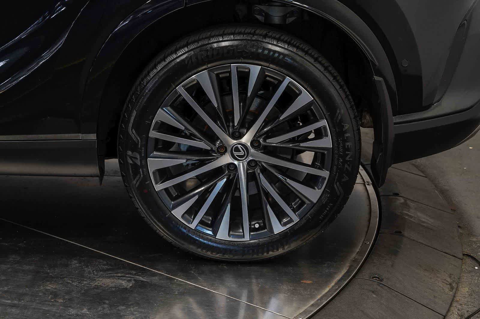 Used 2024 Lexus RX 350 Premium Plus w/ Convenience Package FWD image 10