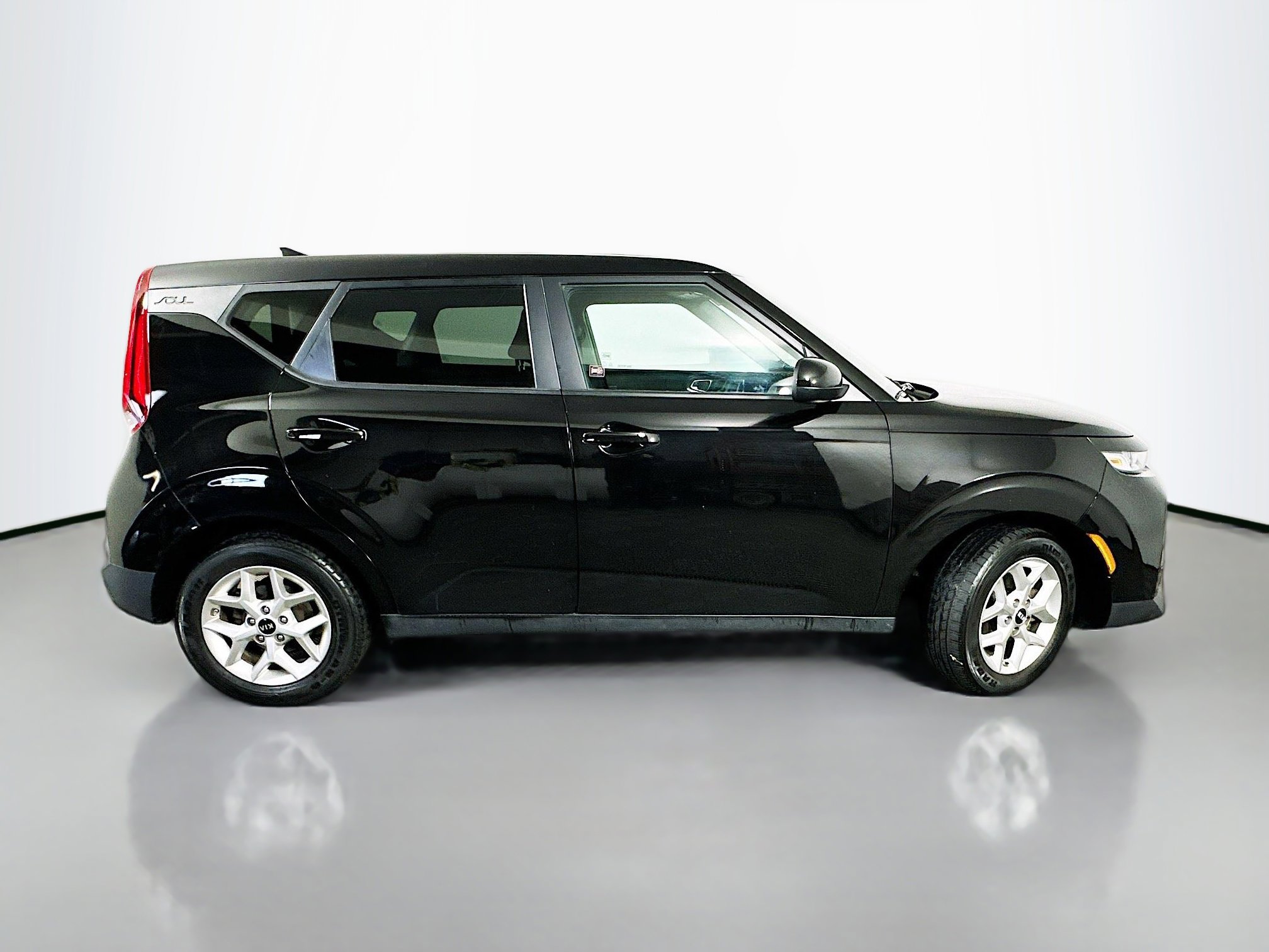 Used 2021 Kia Soul S image 8