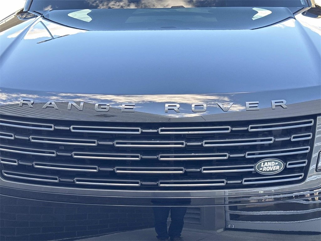 New 2026 Land Rover Range Rover SE image 11