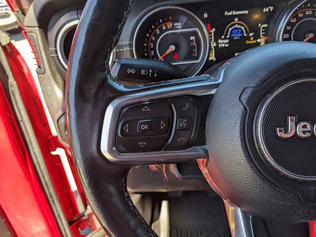 Used 2019 Jeep Wrangler Unlimited Sahara w/ Dual Top Group AWD/4WD image 27