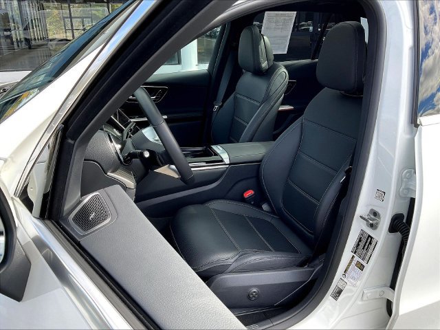 Used 2026 Mercedes-Benz GLC 300 4MATIC image 22