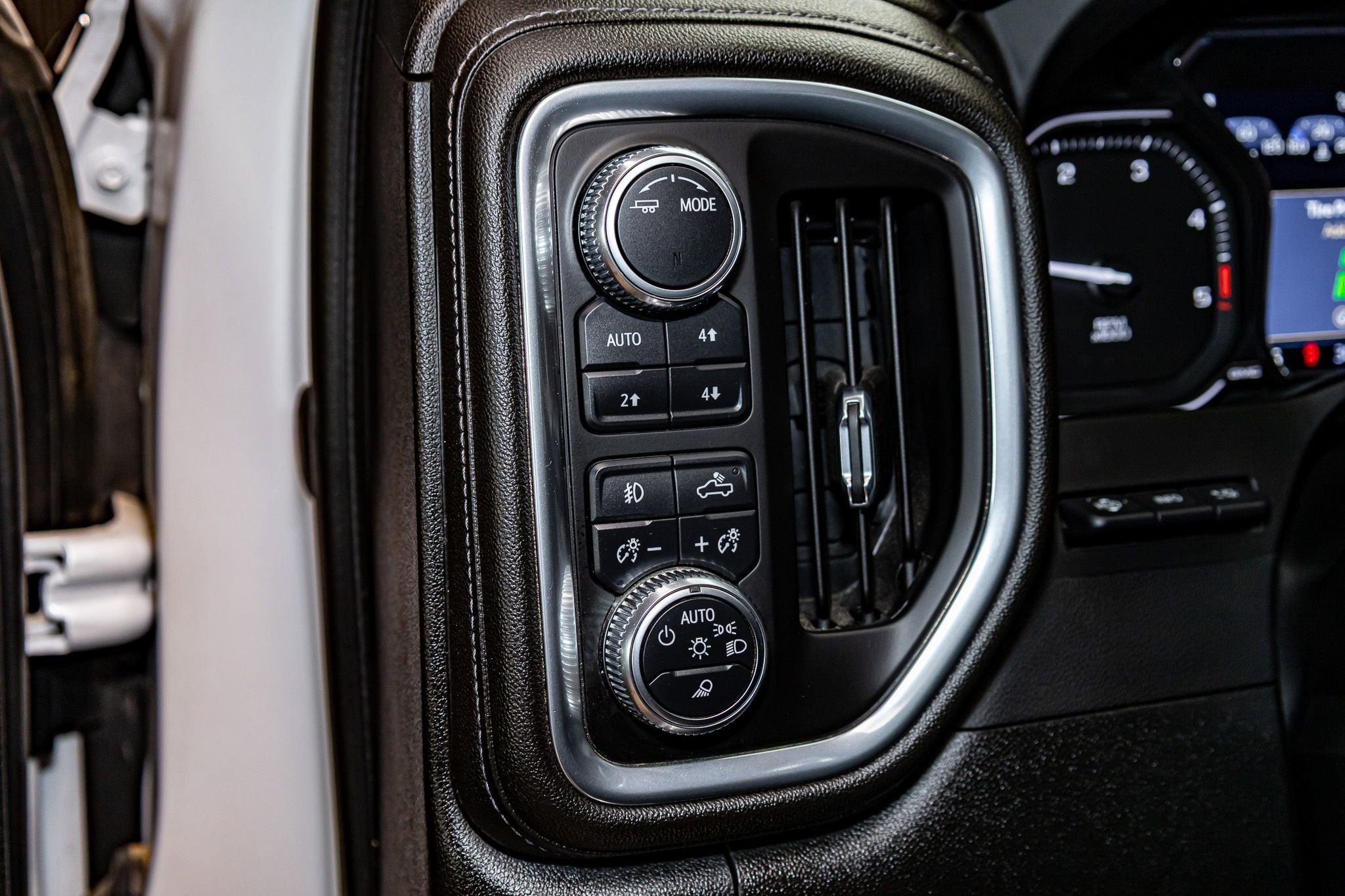 Used 2023 GMC Sierra 2500 Denali w/ Denali Ultimate Package image 20