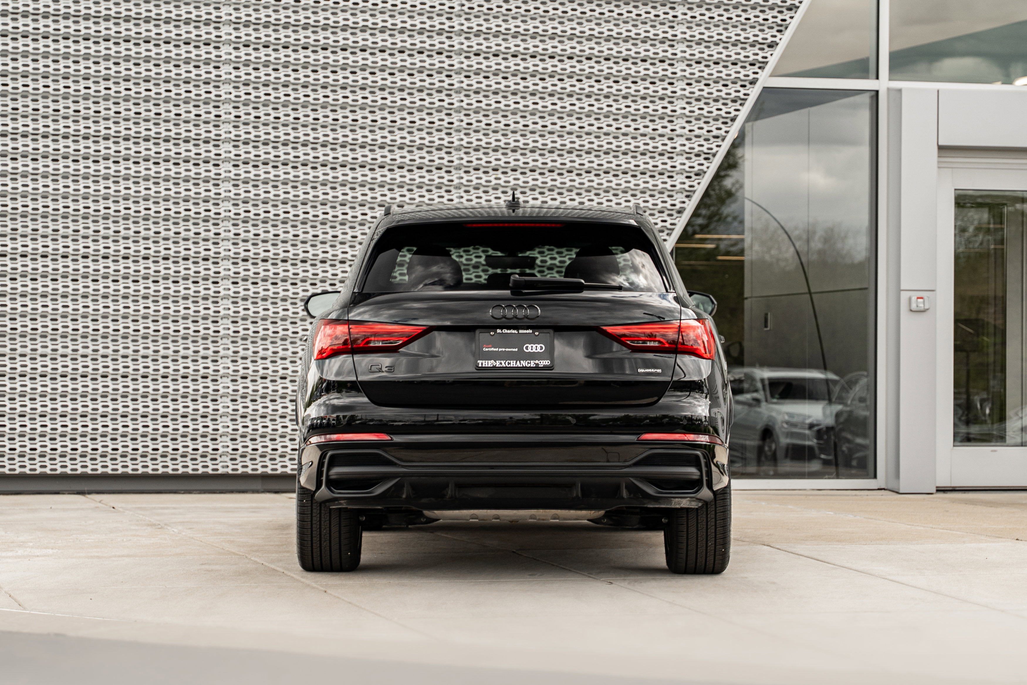 Certified 2025 Audi Q3 2.0T Premium w/ Convenience Package AWD/4WD image 28