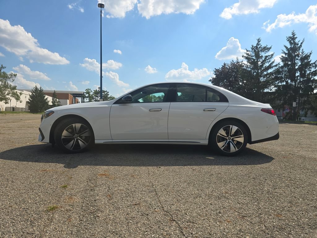 New 2027 Mercedes-Benz E 350 4MATIC Sedan image 14