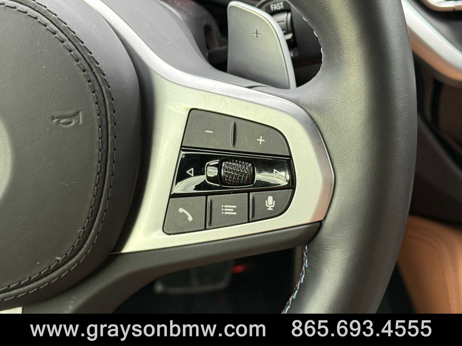 Used 2025 BMW X4 M40i w/ Premium Package image 18