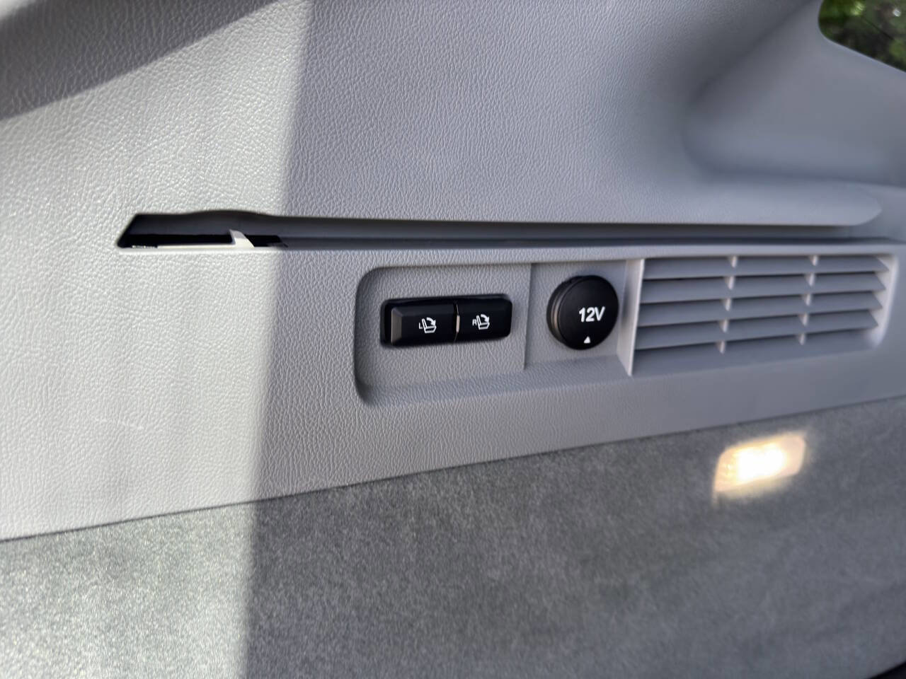 Used 2019 Lincoln Nautilus Reserve image 20