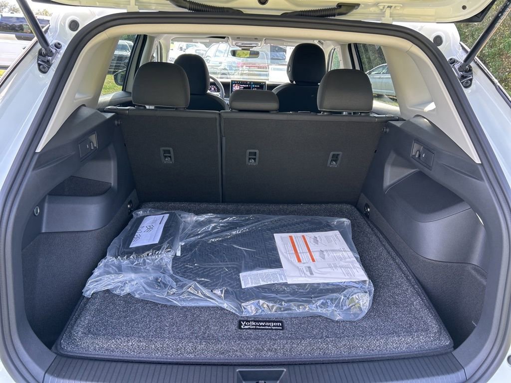 New 2026 Volkswagen Tiguan S image 42