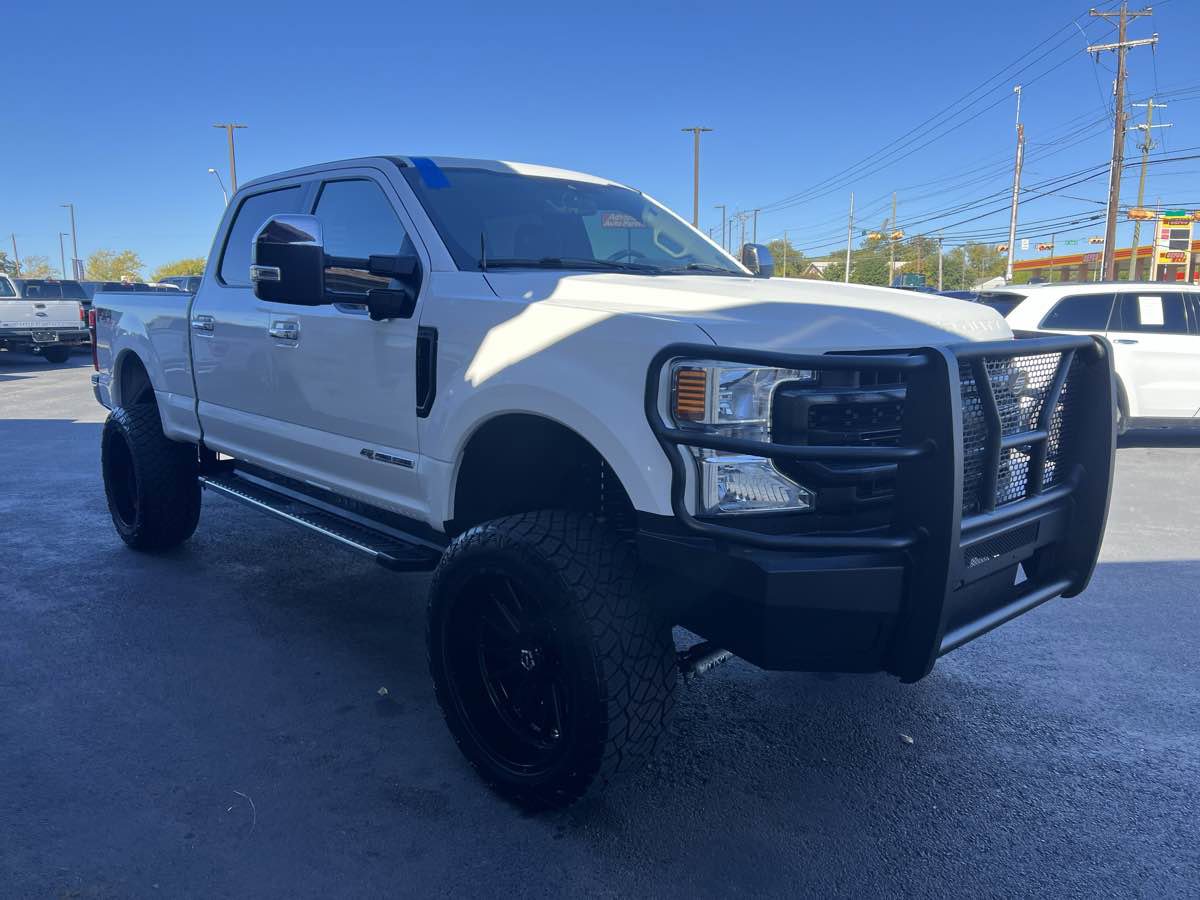 Used 2020 Ford F250 Lariat w/ Chrome Package image 6