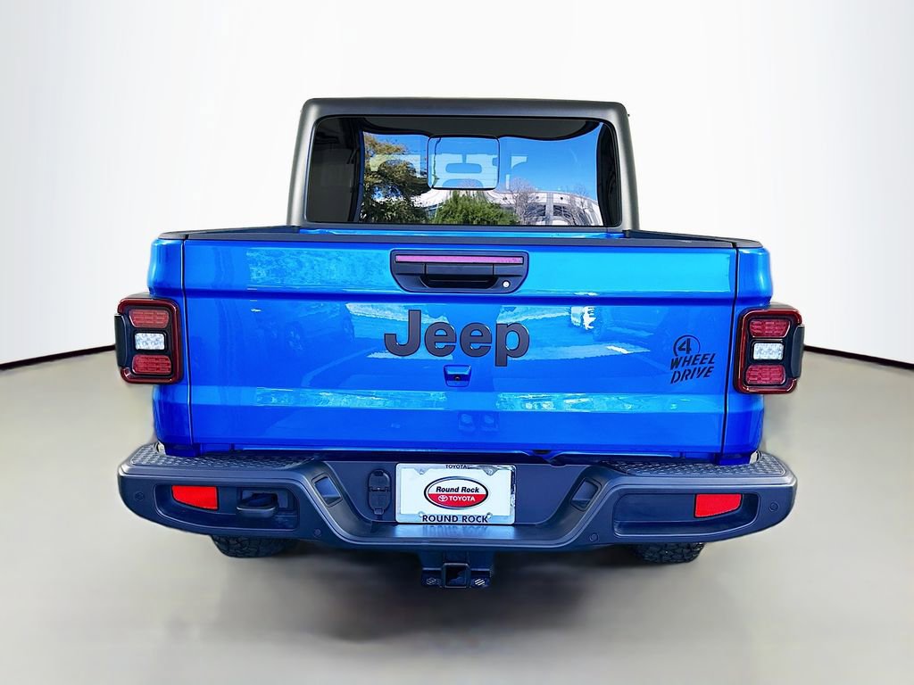Used 2023 Jeep Gladiator Sport AWD/4WD image 6