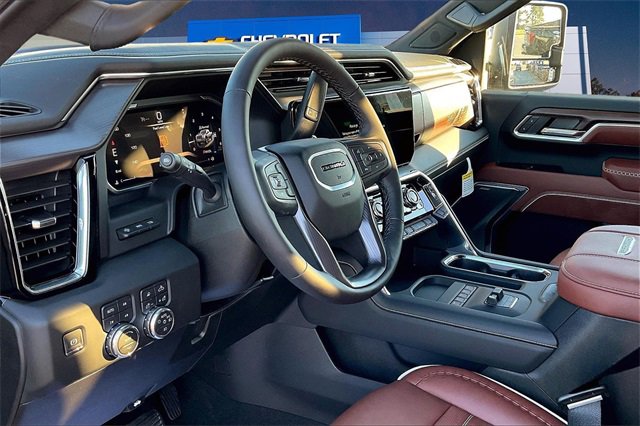 New 2026 GMC Sierra 2500 Denali Ultimate w/ Max Trailering Package image 6