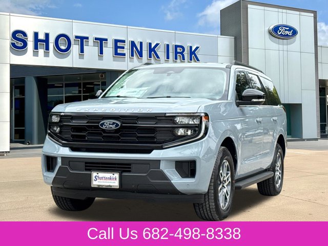 New 2026 Ford Expedition Active RWD image 3