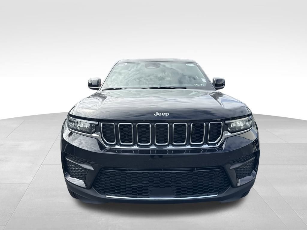 New 2025 Jeep Grand Cherokee Laredo X w/ Trailer Tow Package video 2