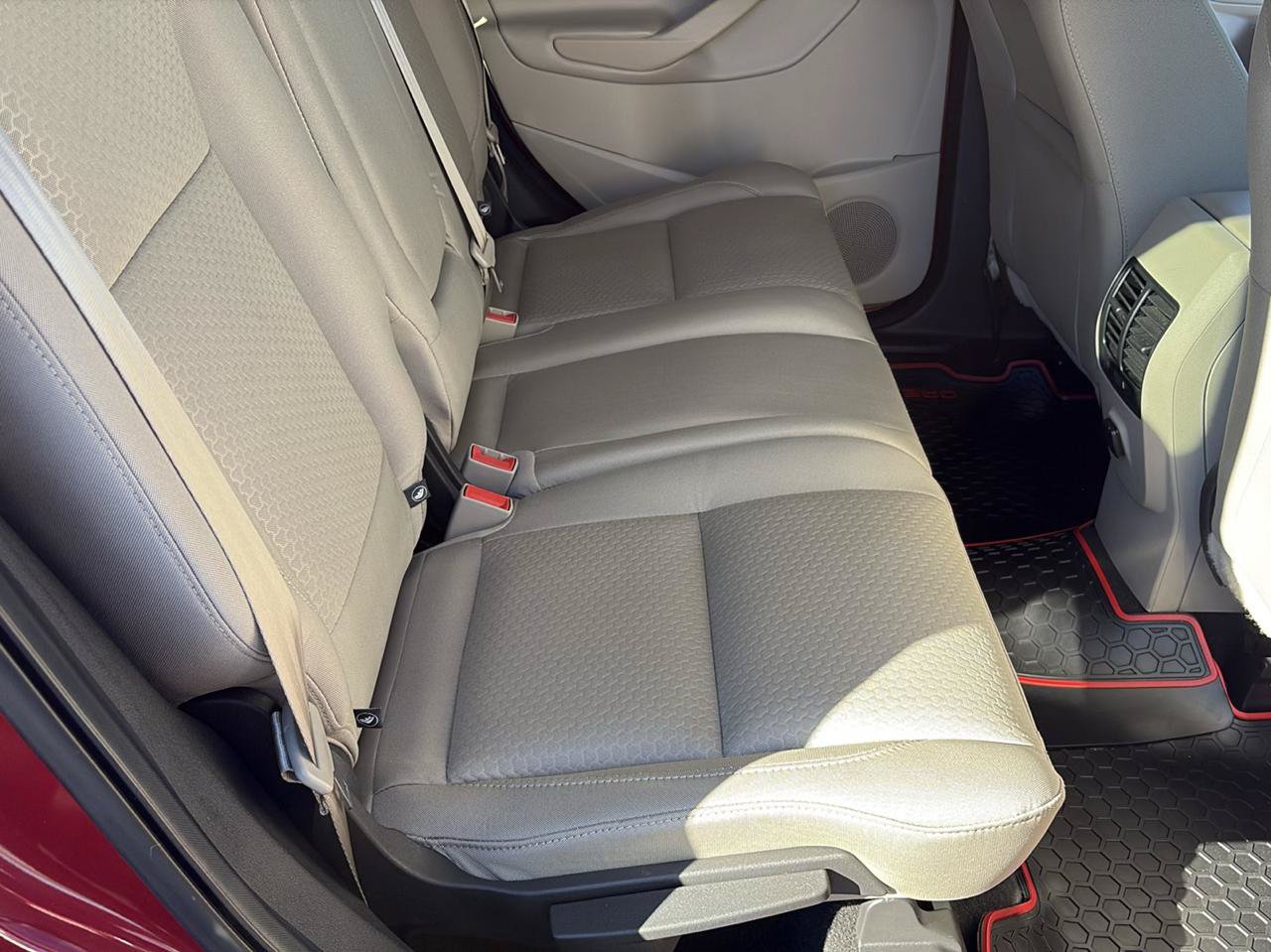 Used 2018 Ford Escape SE AWD/4WD image 29