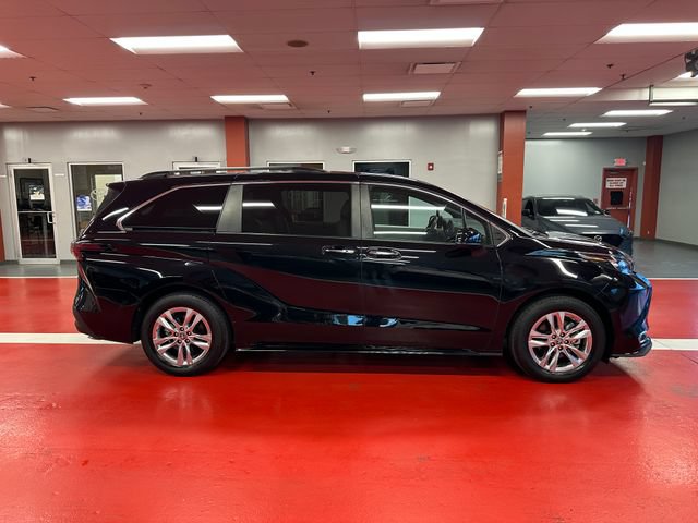 Certified 2024 Toyota Sienna XLE w/ XLE Plus Package AWD/4WD image 3