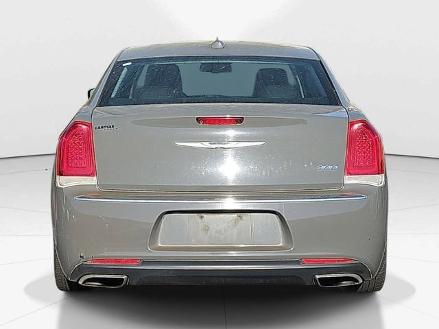 Used 2017 Chrysler 300 Limited image 4