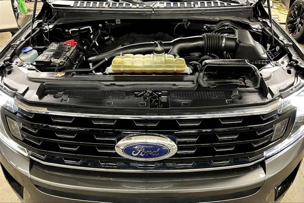 Used 2019 Ford Expedition Limited w/ Equipment Group 303A image 26