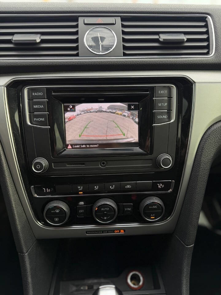 Used 2017 Volkswagen Passat 1.8T S image 15