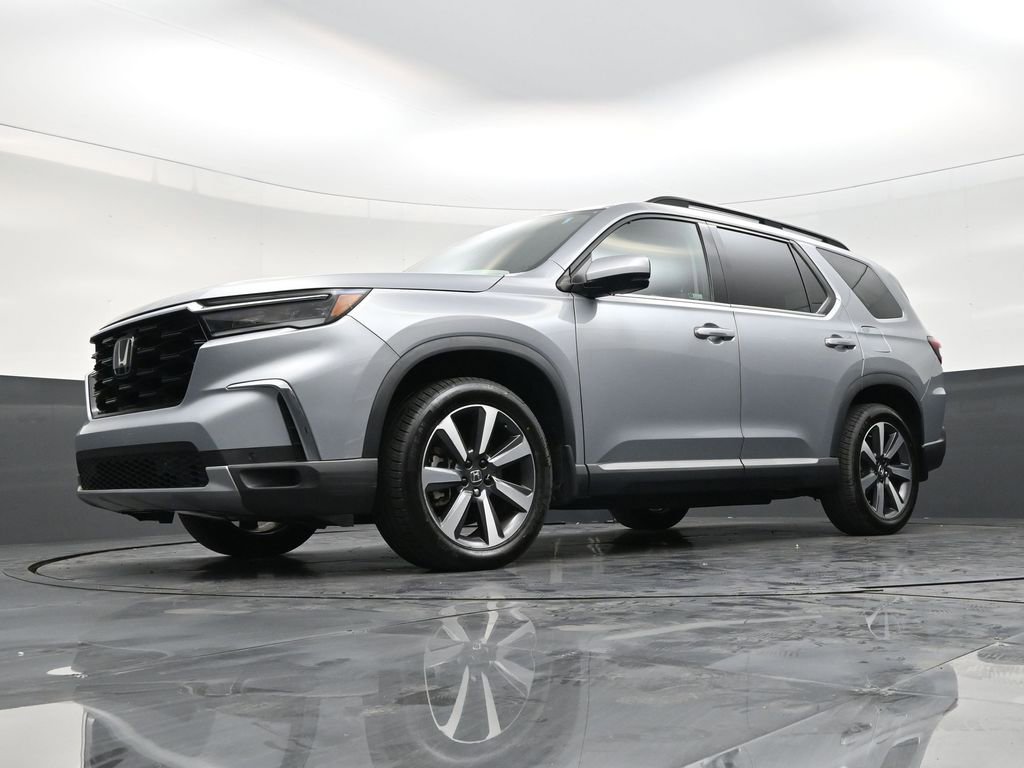 Used 2023 Honda Pilot Touring image 21