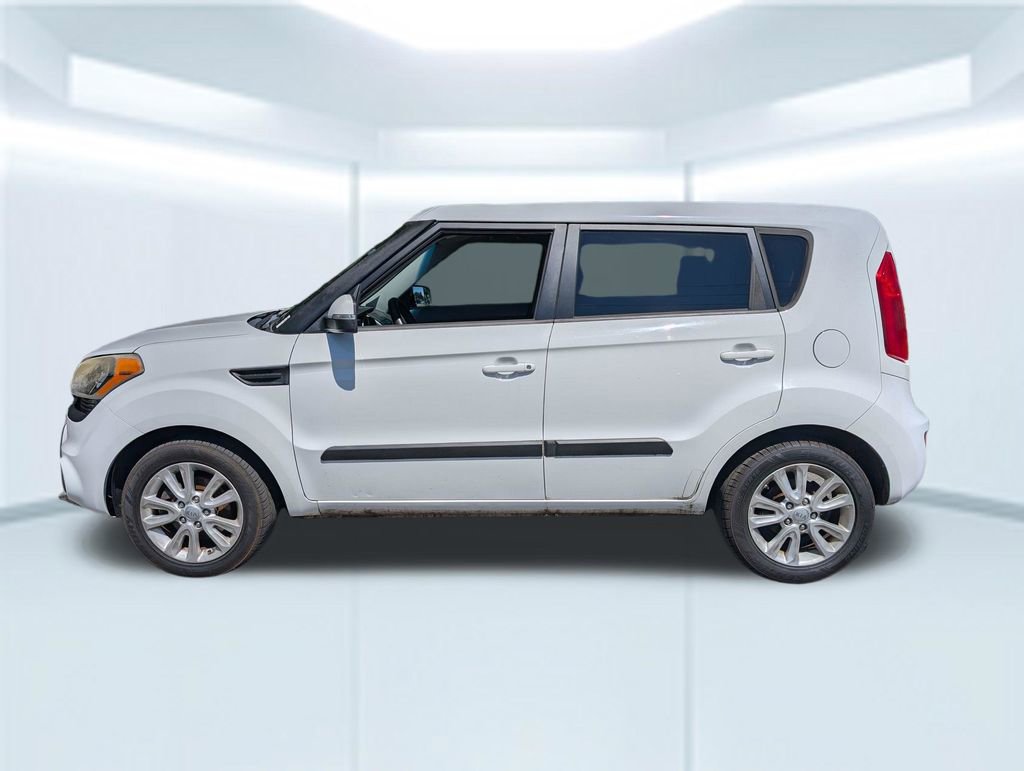 Used 2012 Kia Soul + FWD image 2
