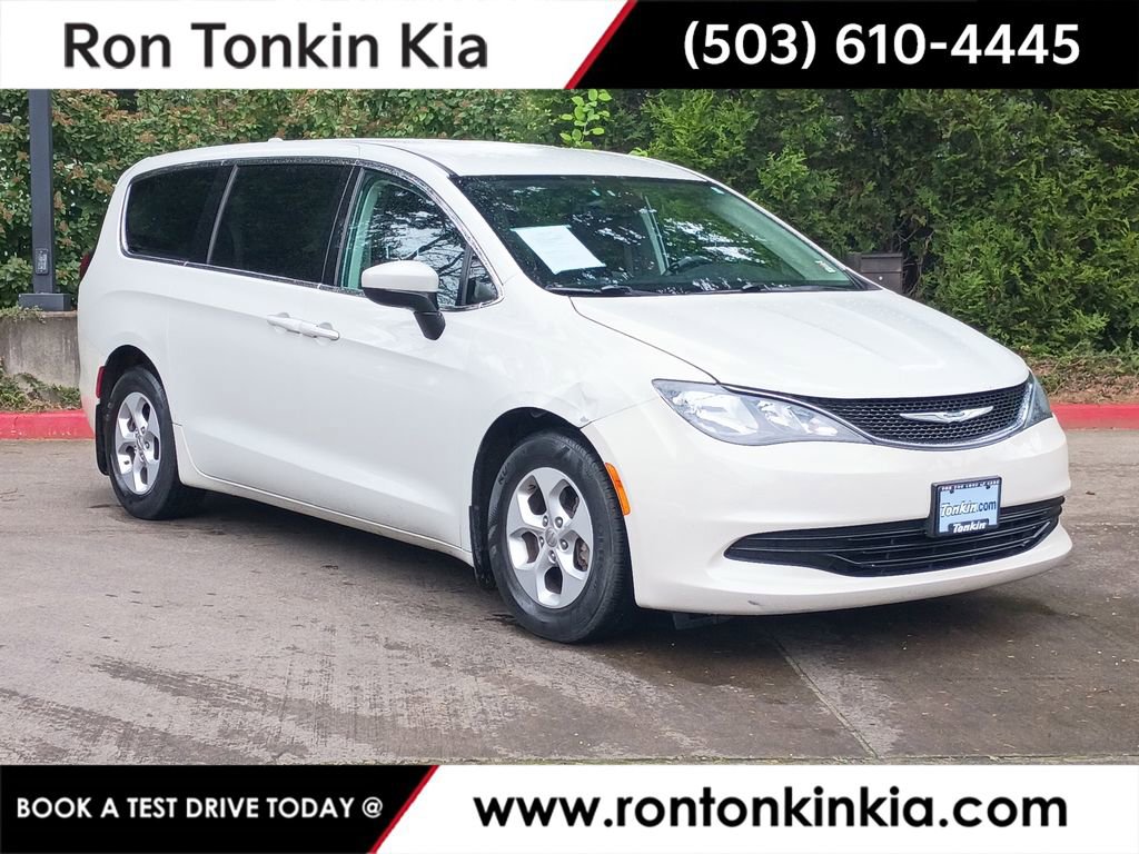 Used 2017 Chrysler Pacifica LX w/ Tire & Wheel Group image 1