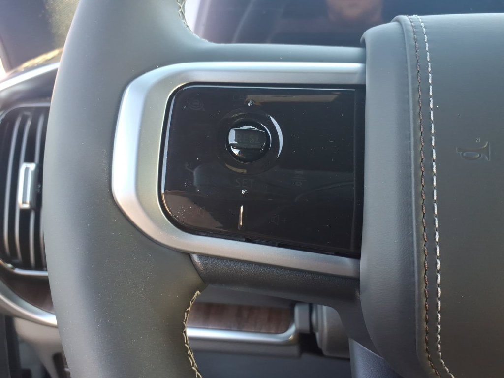 New 2027 Nissan Armada Platinum Reserve AWD/4WD image 7