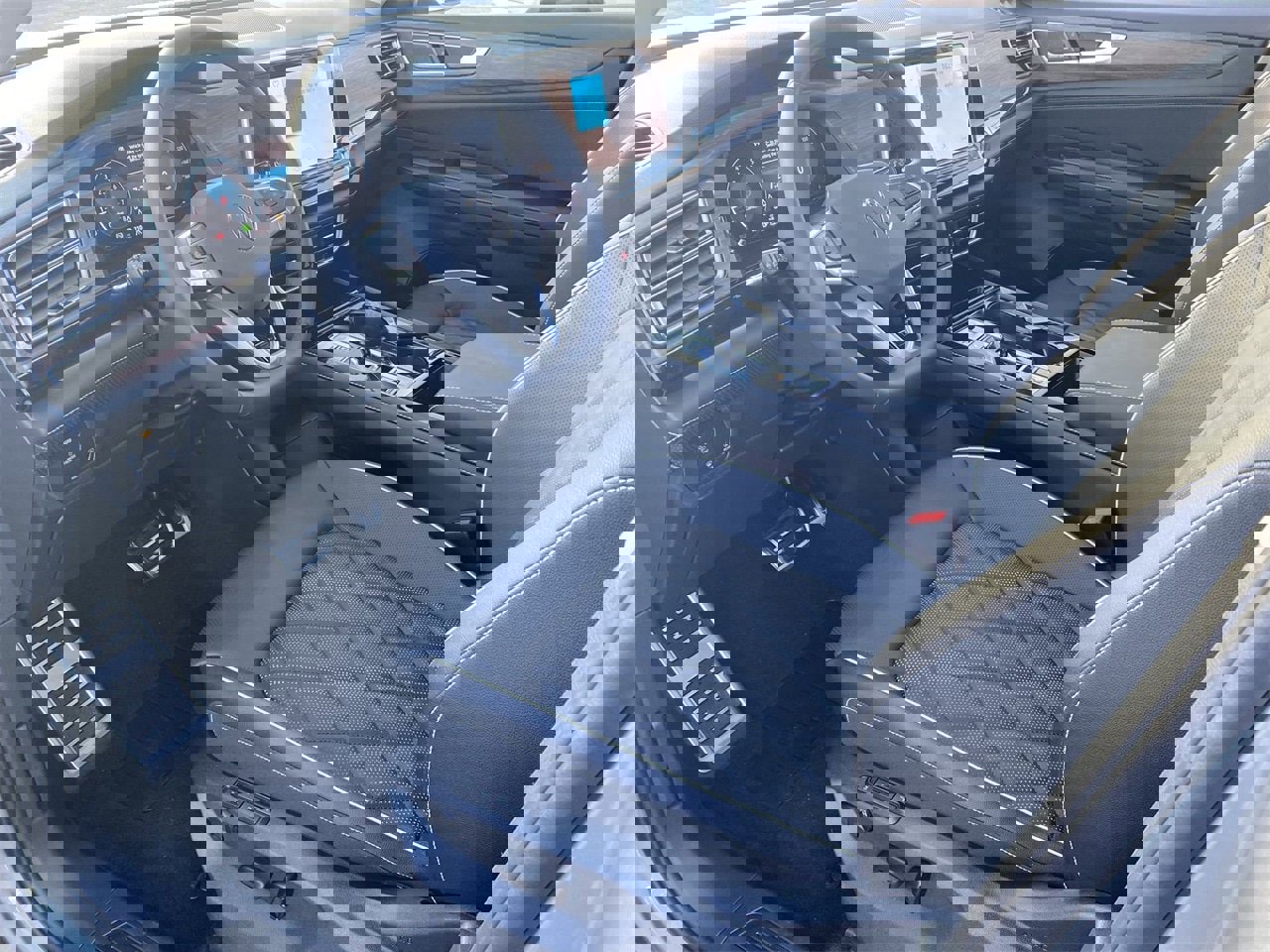 New 2026 Volkswagen Atlas SEL Premium R-Line image 14