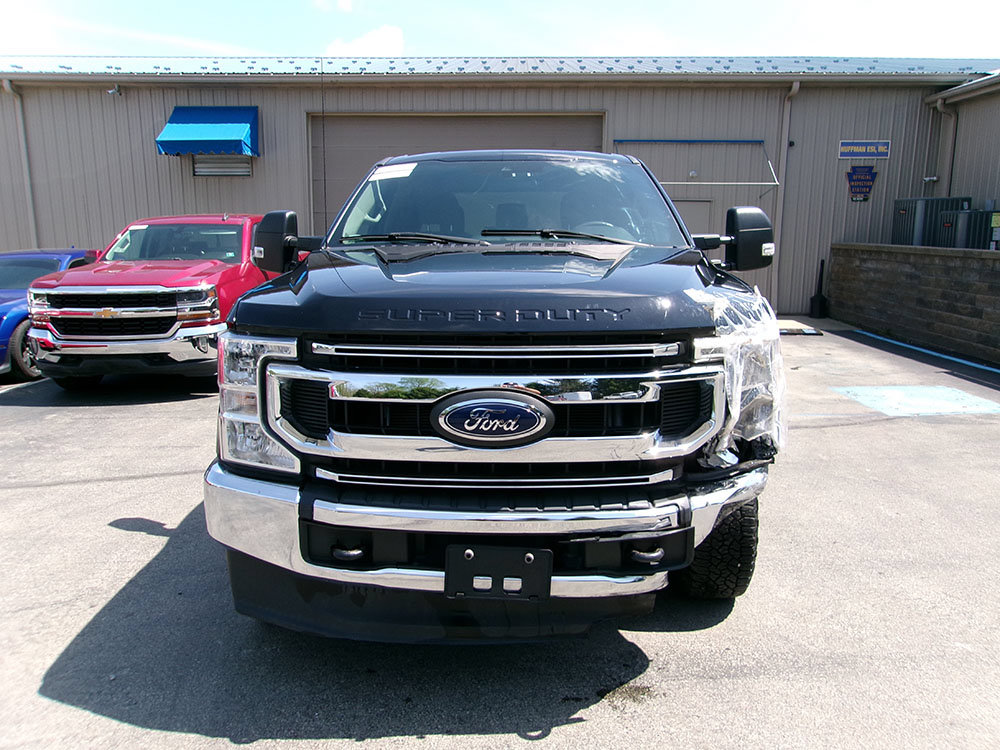 Used 2021 Ford F250 XLT AWD/4WD image 3