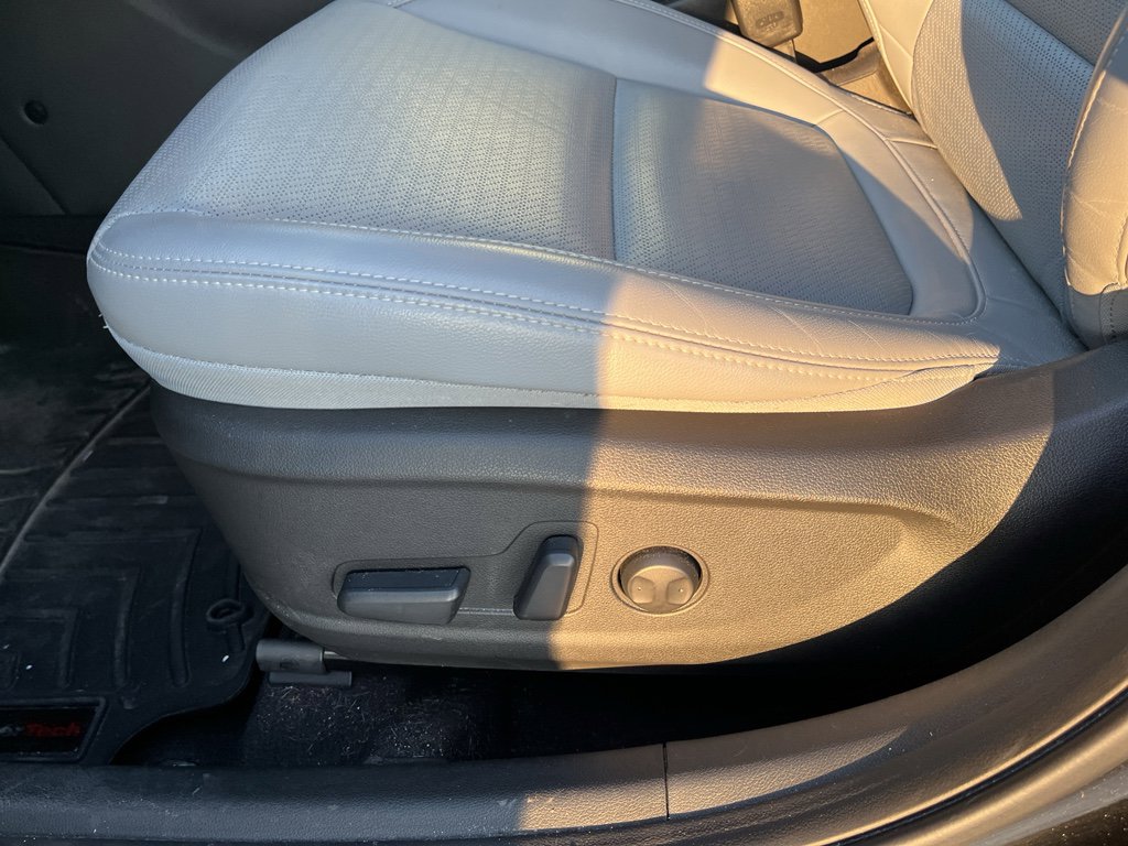 Used 2021 Hyundai Kona Limited image 23