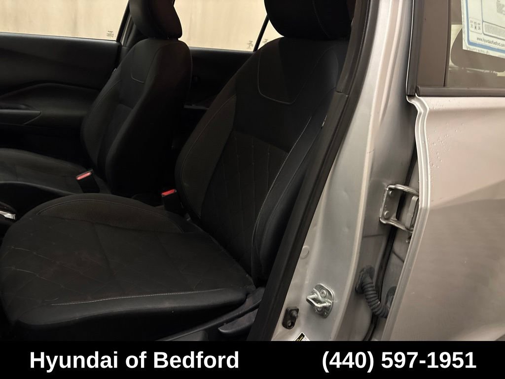 Used 2020 Nissan Kicks S FWD image 11