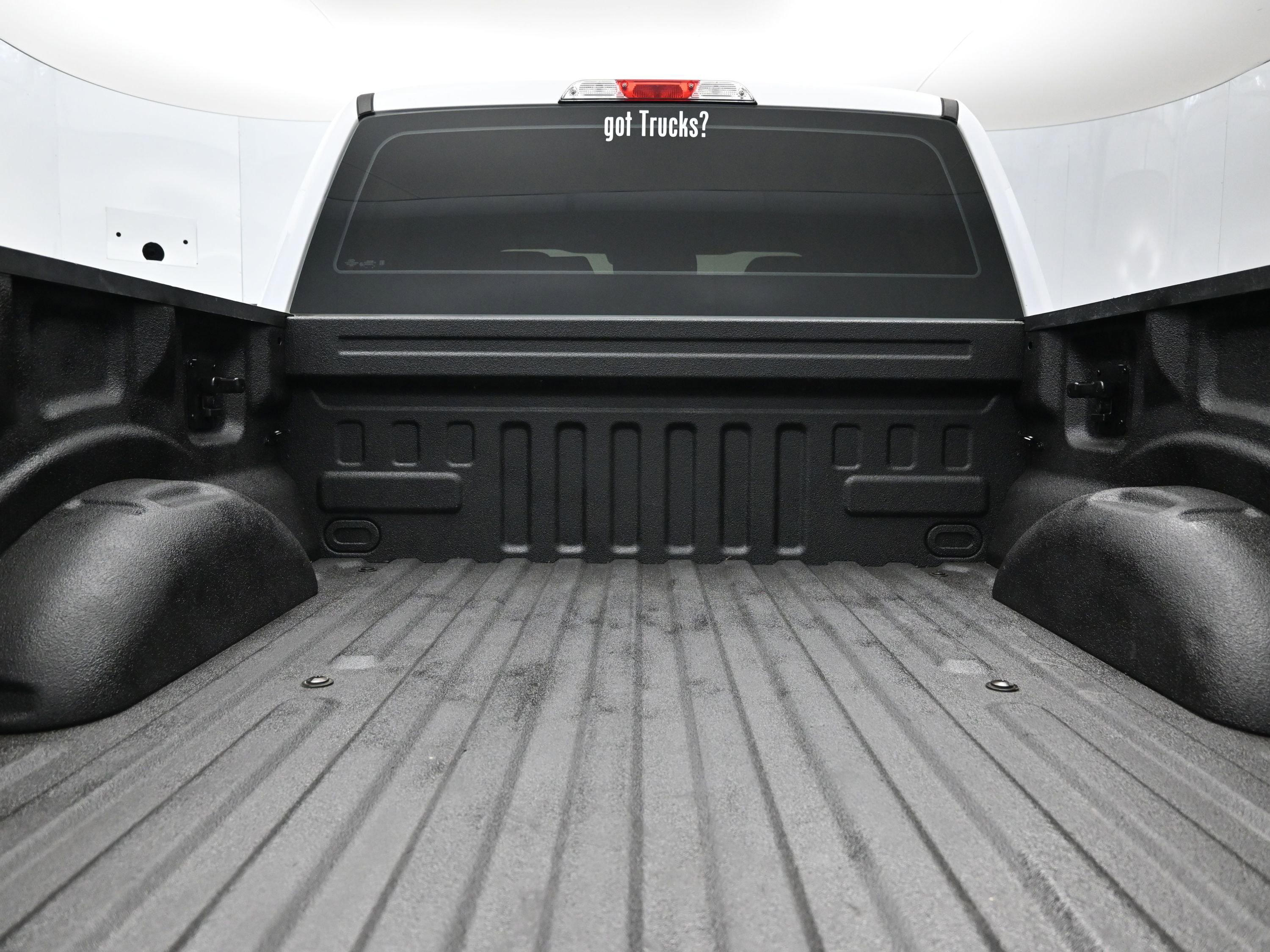 Used 2015 Ford F150 XL w/ Equipment Group 101A Mid AWD/4WD image 7