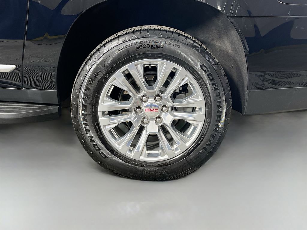 Used 2025 GMC Yukon XL Denali AWD/4WD image 33