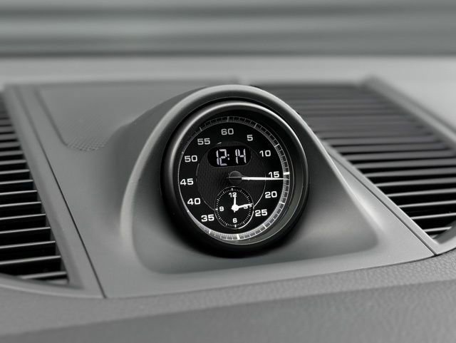 New 2026 Porsche Macan S image 24