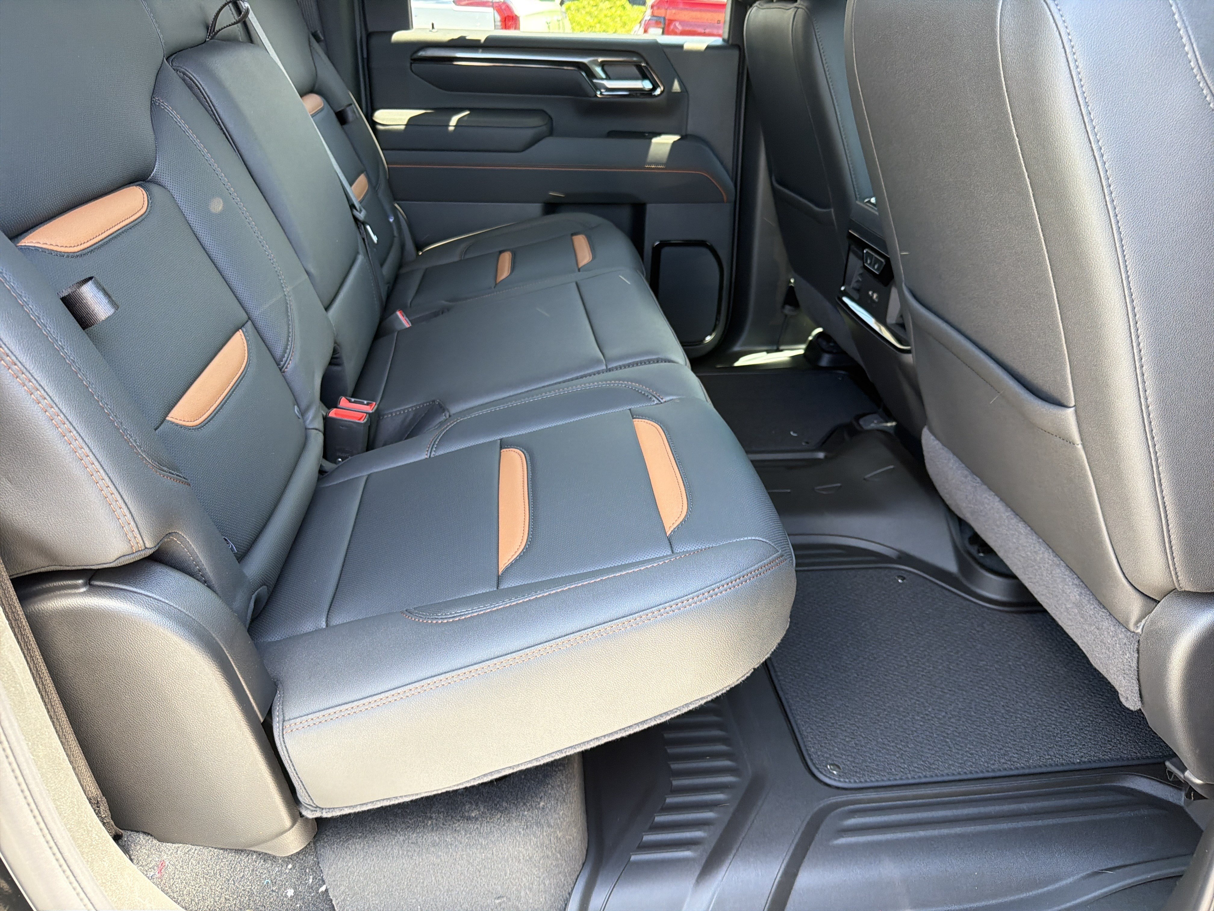 New 2026 GMC Sierra 2500 AT4 w/ AT4 Premium Plus Package AWD/4WD image 16