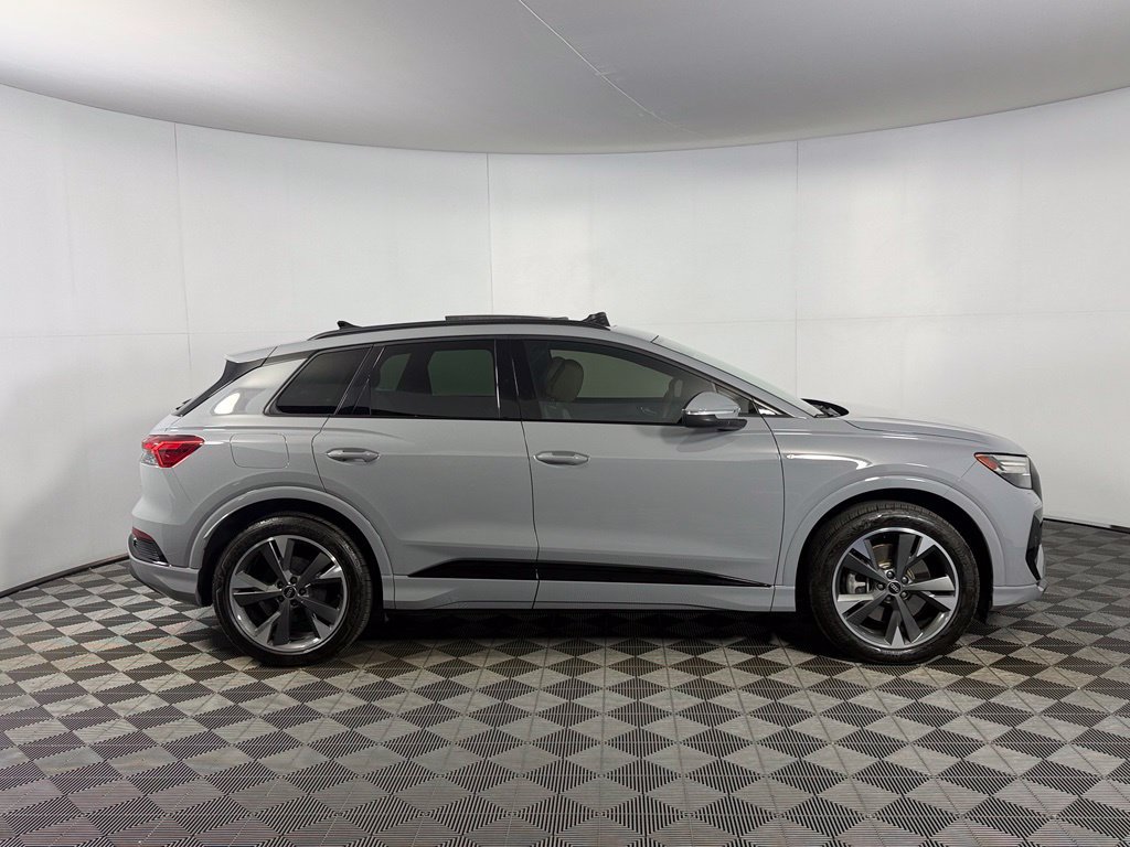 Used 2025 Audi Q4 e-tron Prestige w/ Black Optic Package AWD/4WD image 7