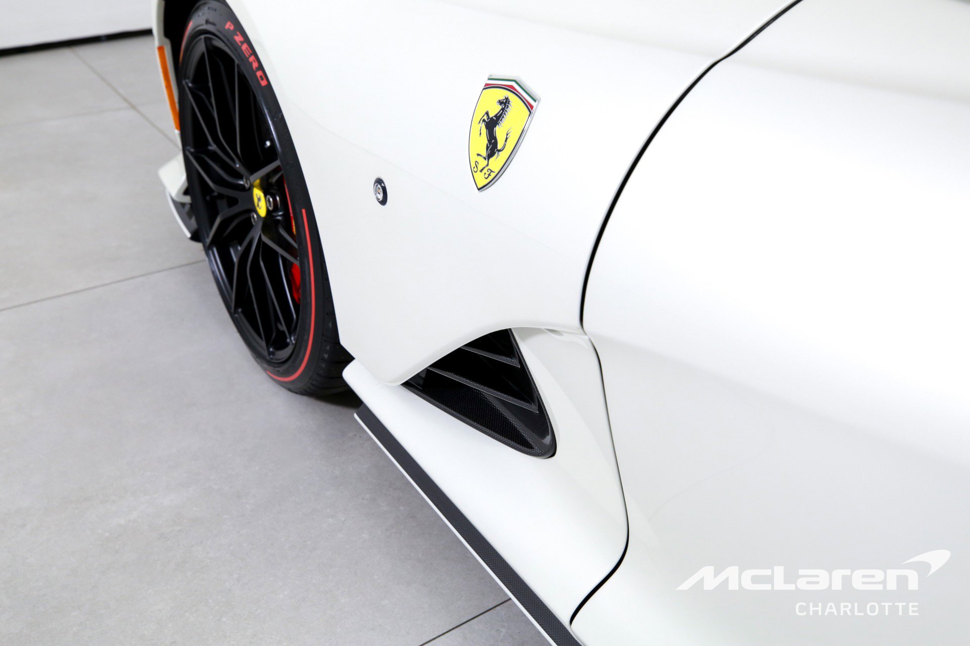 Used 2022 Ferrari 812 Competizione RWD image 35