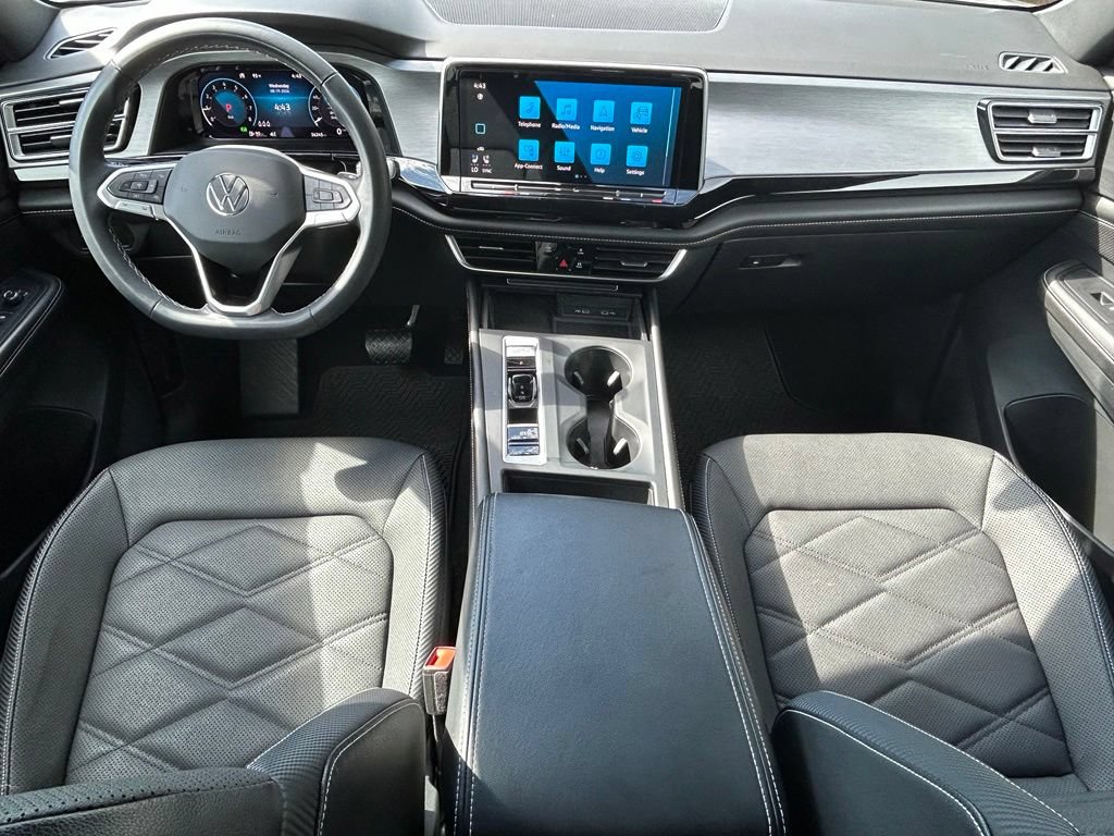 Used 2024 Volkswagen Atlas Cross Sport SE FWD image 10