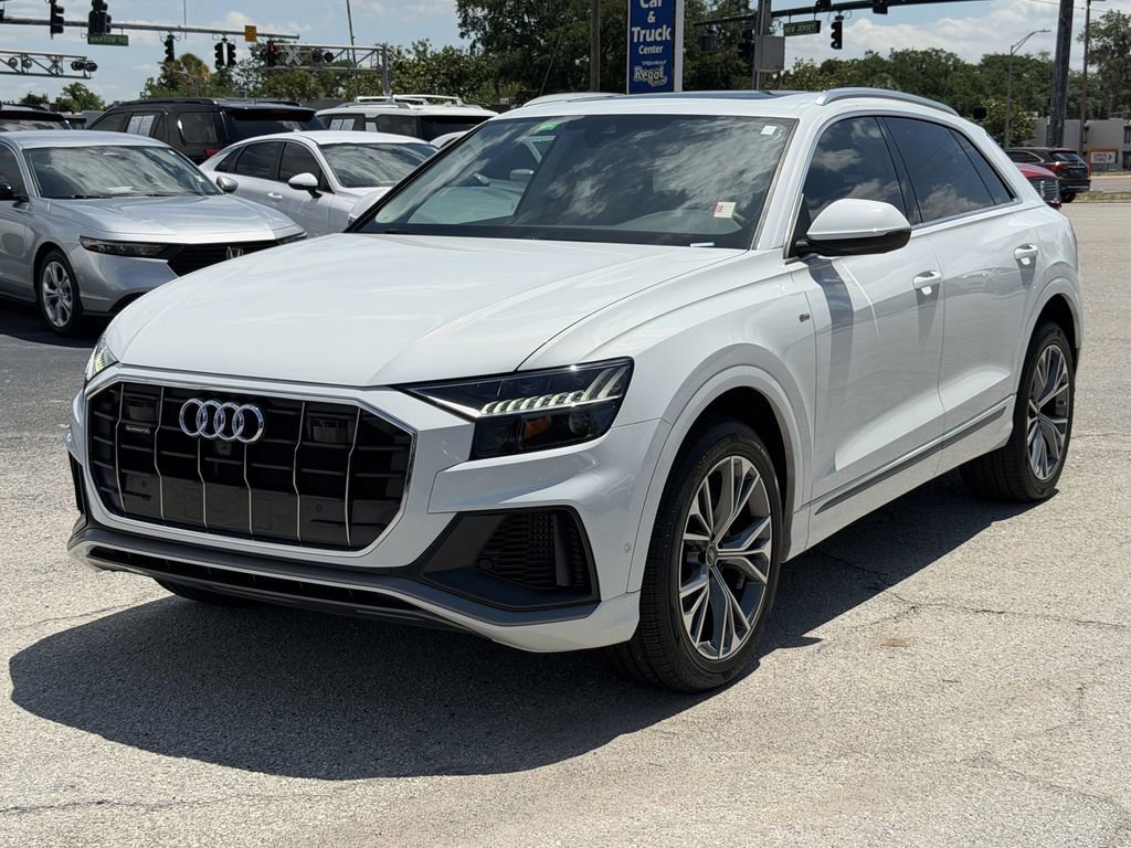 Used 2023 Audi Q8 Premium Plus w/ Premium Plus Package AWD/4WD image 9