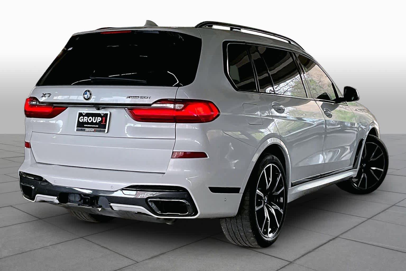 Used 2019 BMW X7 xDrive50i w/ M Sport Package AWD/4WD image 12