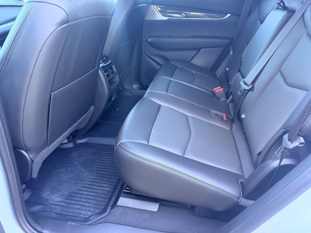 New 2026 Cadillac XT5 Sportv w/ LPO, Floor Liner Package AWD/4WD image 31
