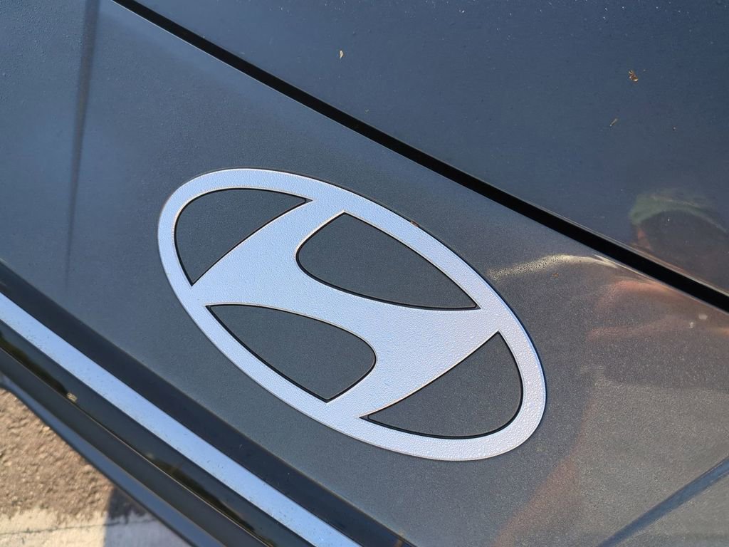 New 2026 Hyundai Elantra Limited image 13