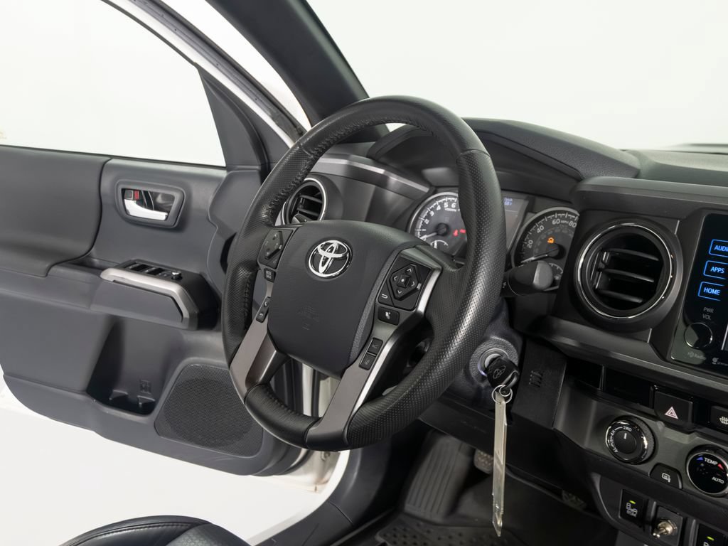 Used 2018 Toyota Tacoma TRD Pro AWD/4WD image 30