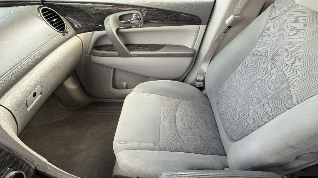 Used 2014 Buick Enclave Convenience AWD/4WD image 12