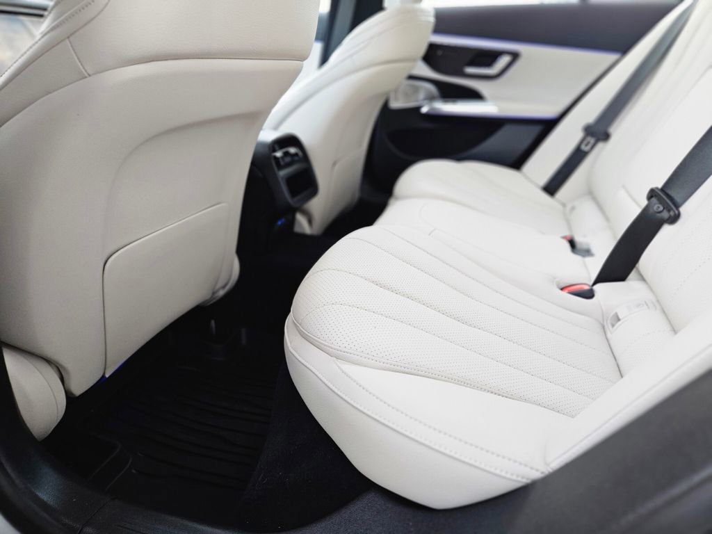 Certified 2026 Mercedes-Benz E 350 4MATIC Sedan image 14