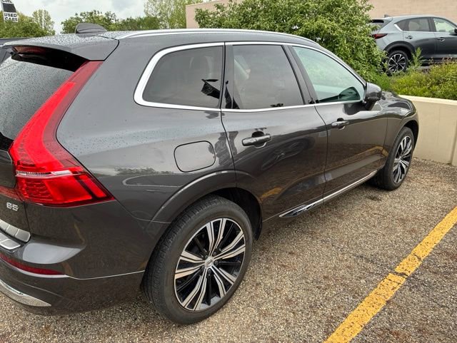 Used 2022 Volvo XC60 B5 Inscription w/ Advanced Package FWD image 4