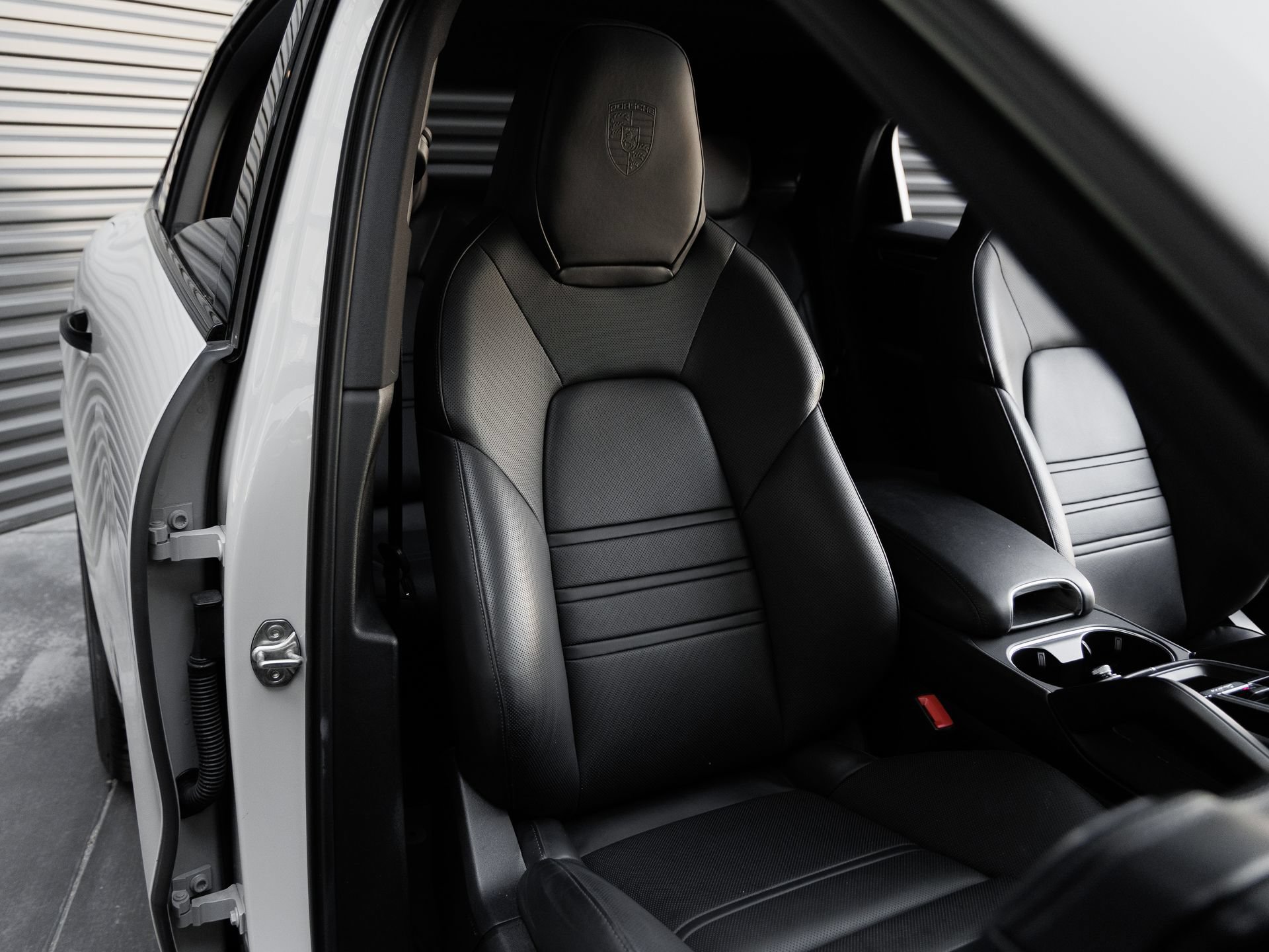 Certified 2023 Porsche Cayenne S AWD/4WD image 34