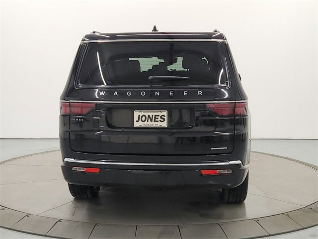 Used 2024 Jeep Wagoneer Series II w/ Flexible Seating Group image 6
