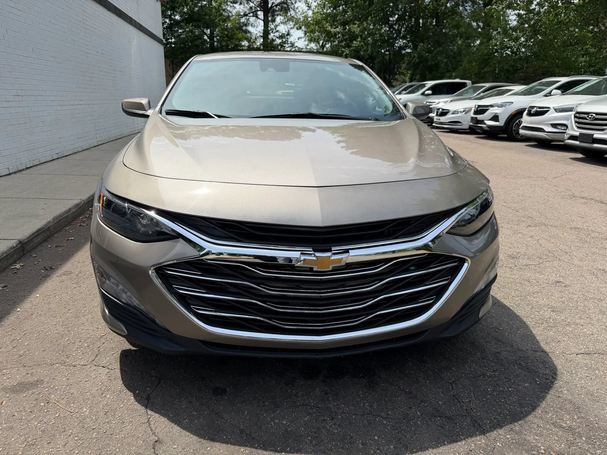 Used 2024 Chevrolet Malibu LT FWD image 3