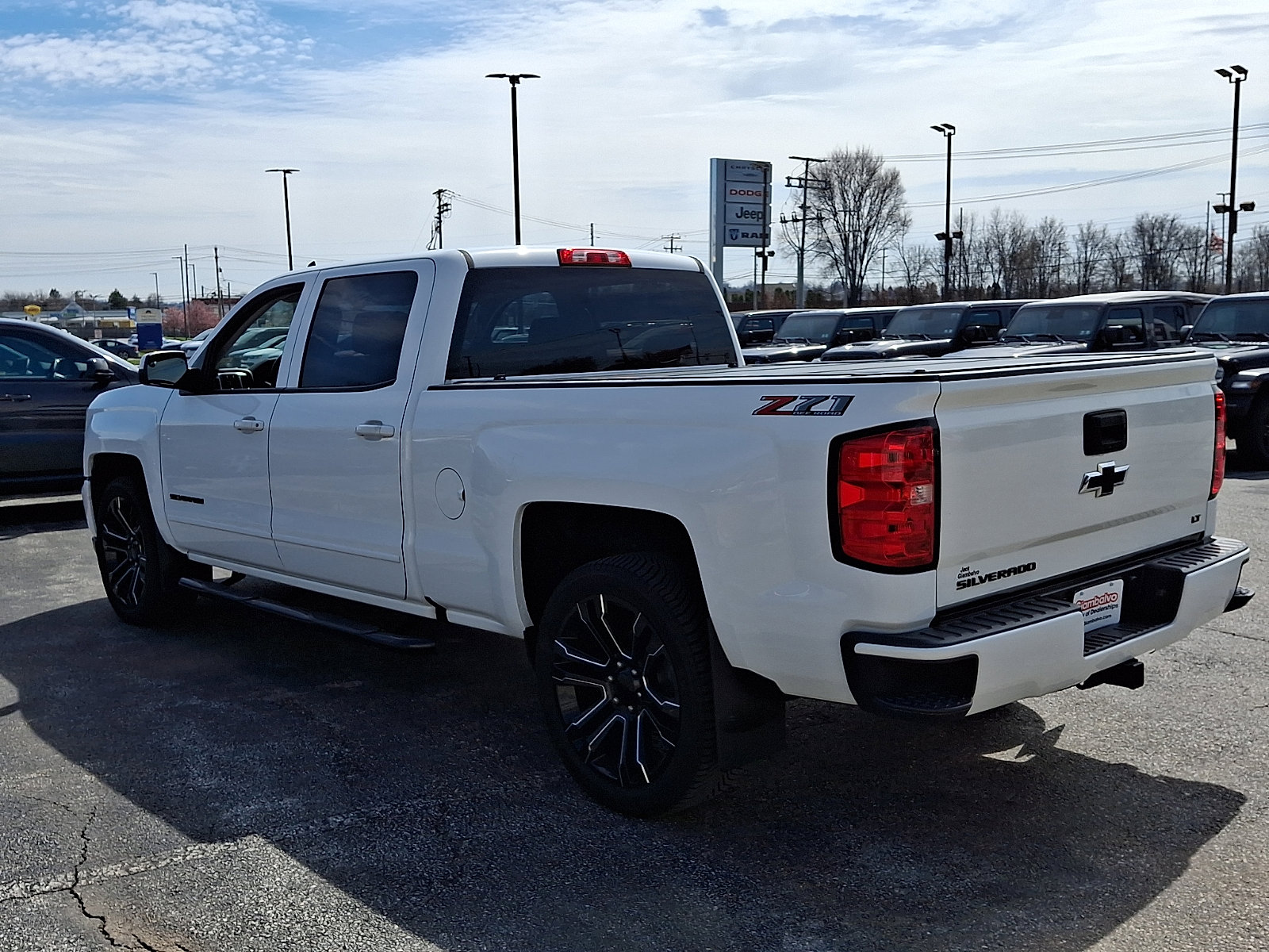 Used 2018 Chevrolet Silverado 1500 LT w/ All Star Edition image 6